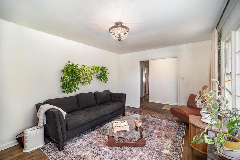 4129 Tamerlane - Photo 5 of 26