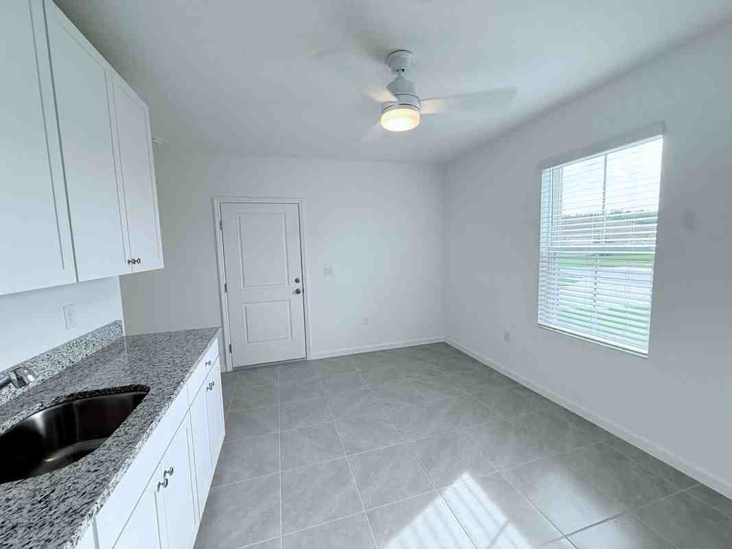 15393 Sw 34th Court Rd - Photo 4 of 13