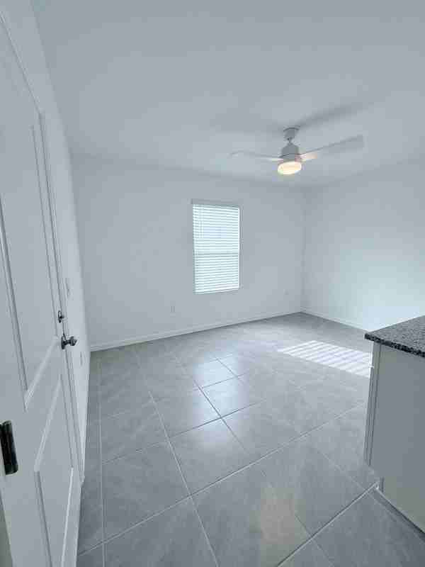 15393 Sw 34th Court Rd - Photo 5 of 13