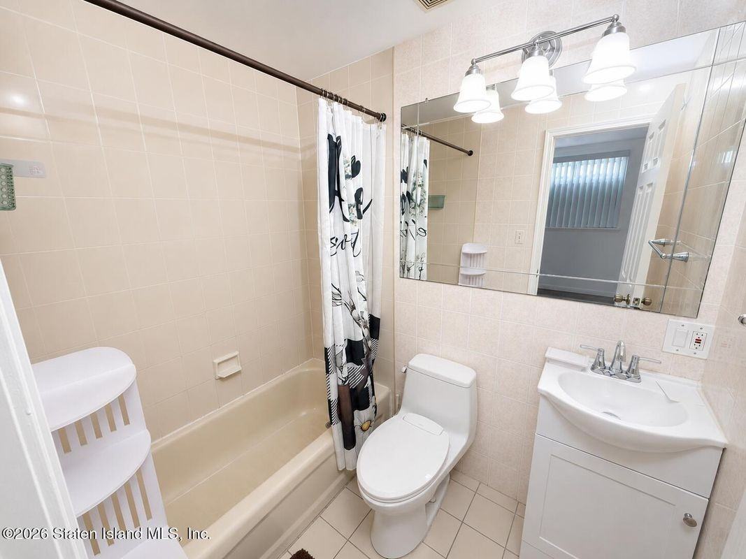38 Pebble Ln - Photo 4 of 6