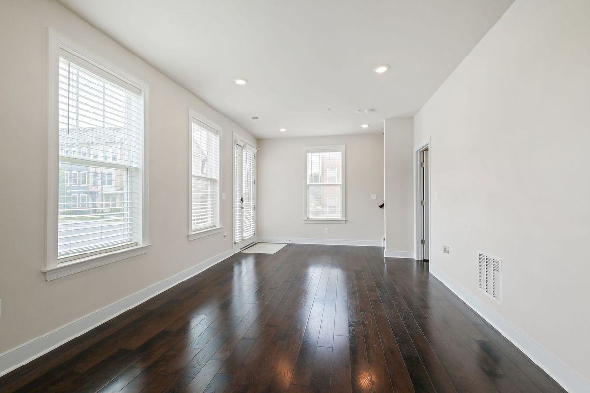 143 Rubens Dr - Photo 3 of 32