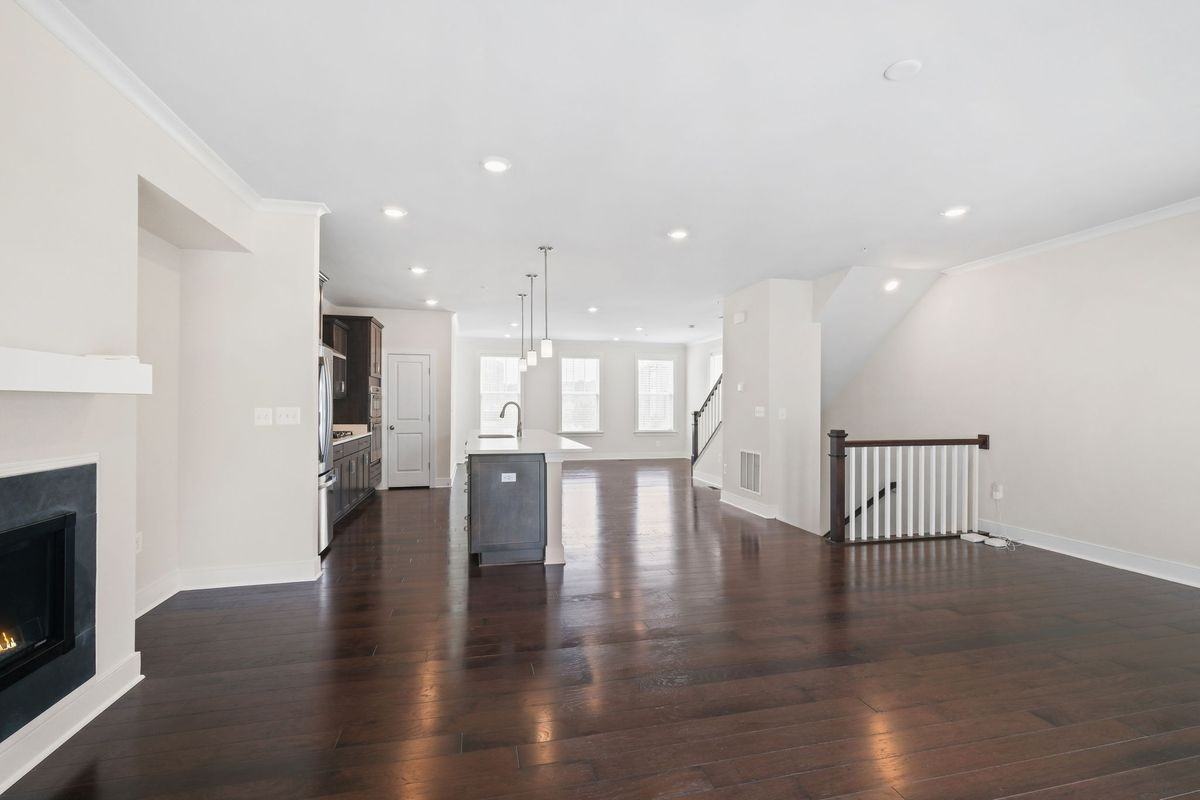 143 Rubens Dr - Photo 7 of 32