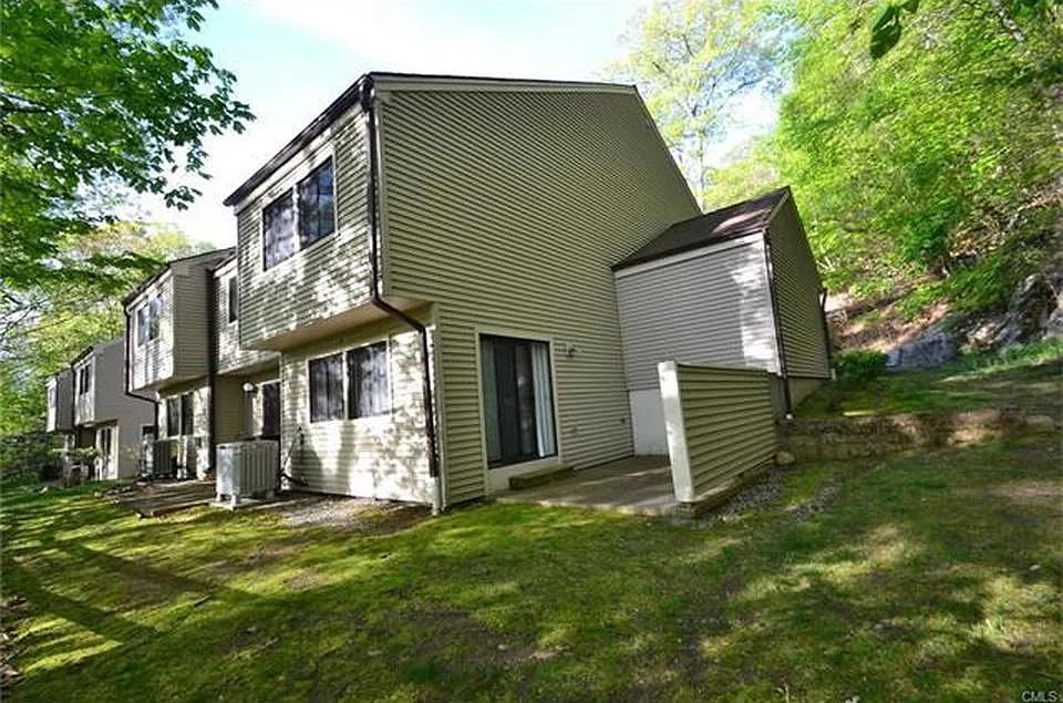 11 Idlewood - Photo 2 of 33