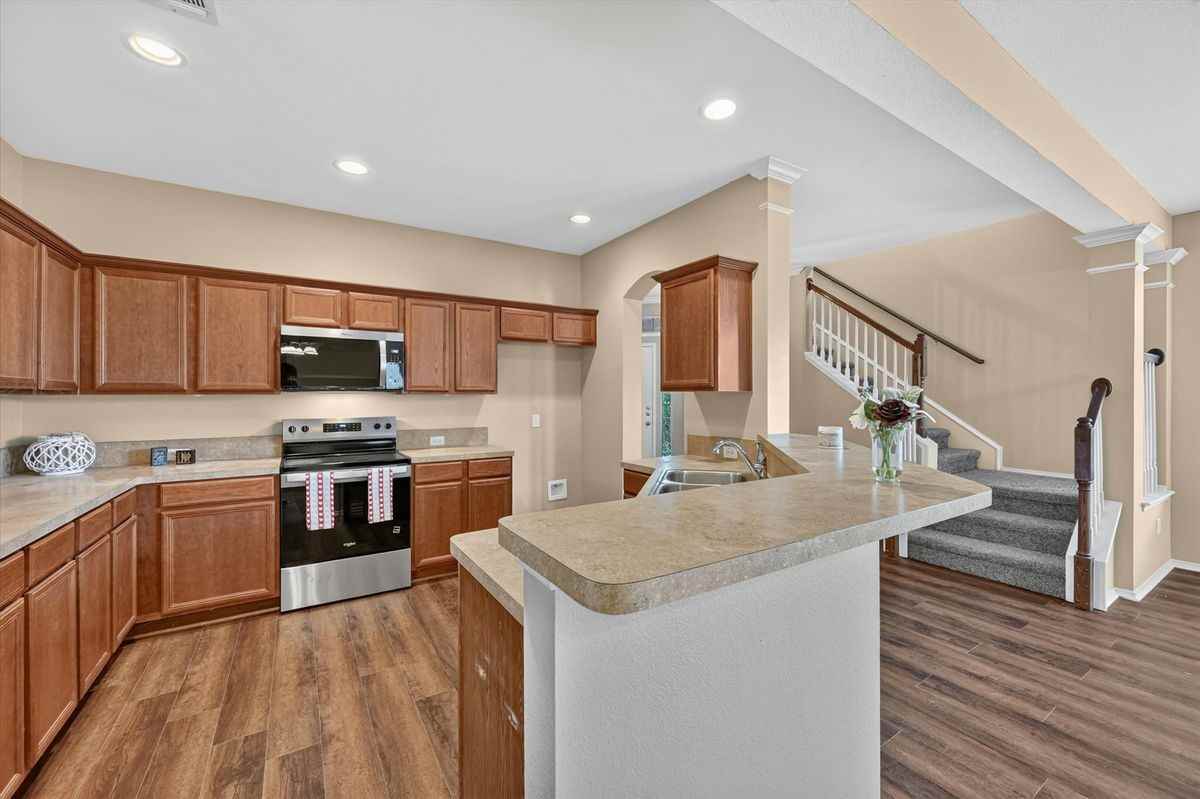 2510 Sedona St - Photo 7 of 26