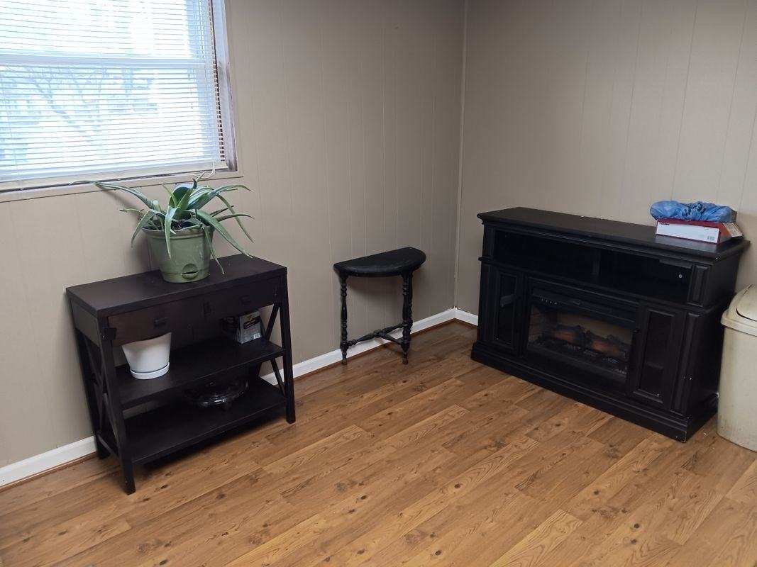 46534 Majestic Ct - Photo 2 of 7