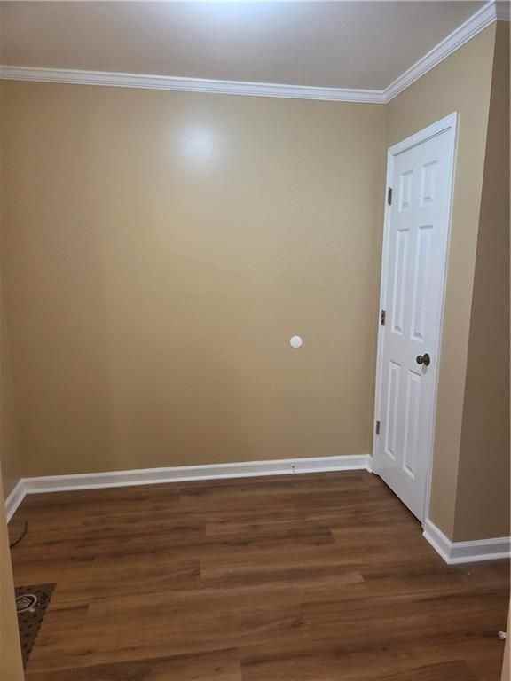 5595 Wells Cir - Photo 4 of 22