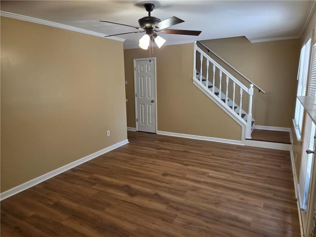 5595 Wells Cir - Photo 6 of 22
