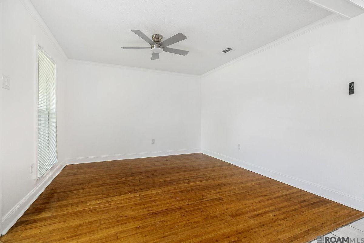 474 W Grant St - Photo 3 of 12