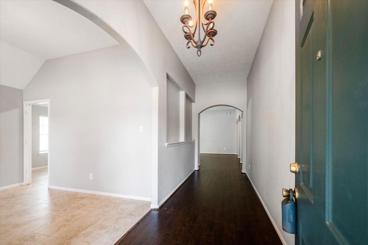 18110 Bare Branch Ln - Photo 5 of 41