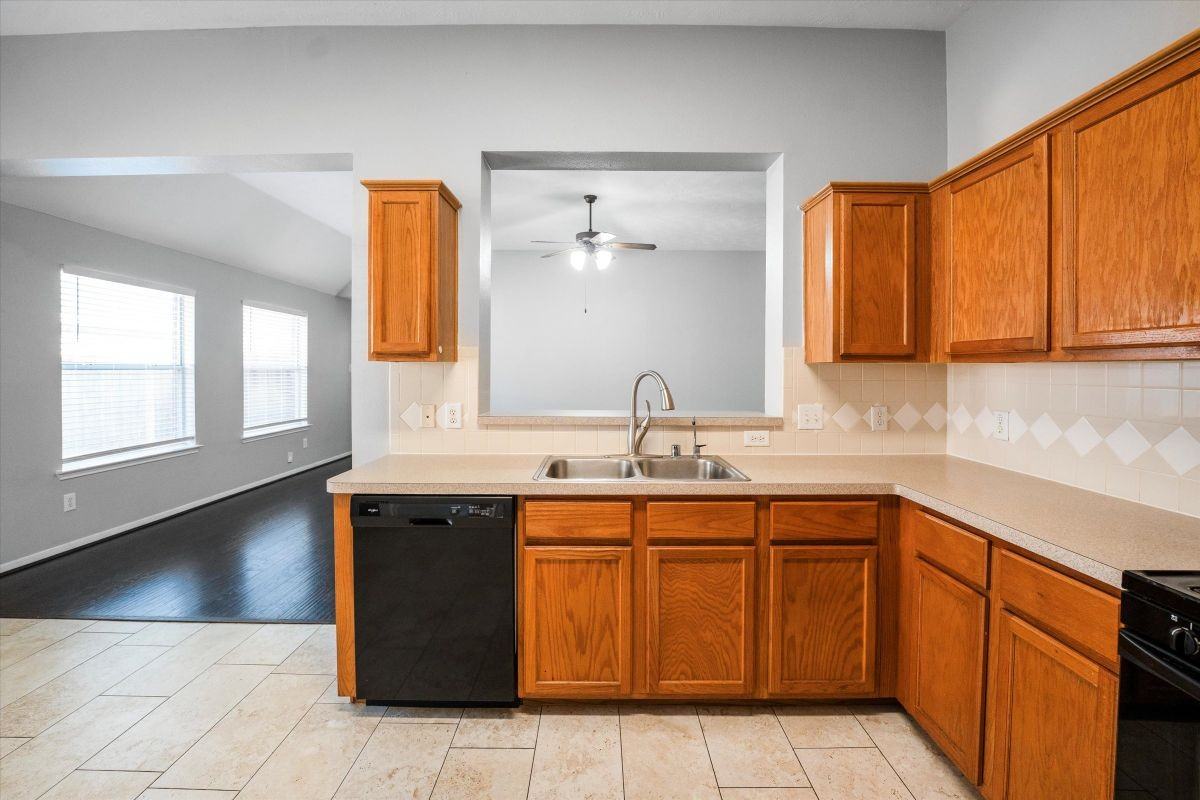 18110 Bare Branch Ln - Photo 6 of 41