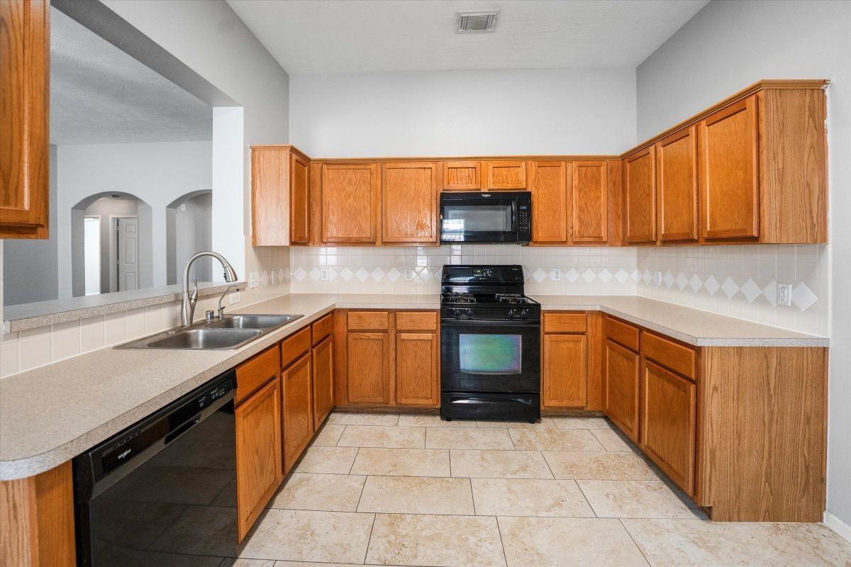 18110 Bare Branch Ln - Photo 7 of 41
