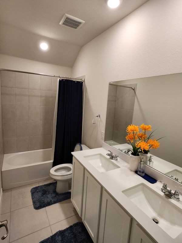 1007 Marigold St - Photo 6 of 20
