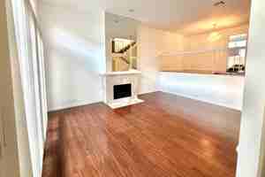 featured image of 5420 Lindley Ave ##21