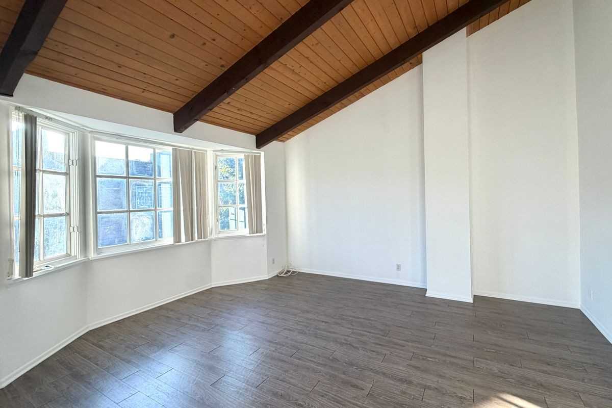 5420 Lindley Ave ##21 - Photo 6 of 25
