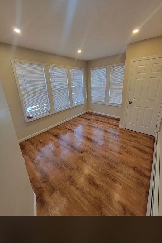 10926 174th St - Photo 2 of 8