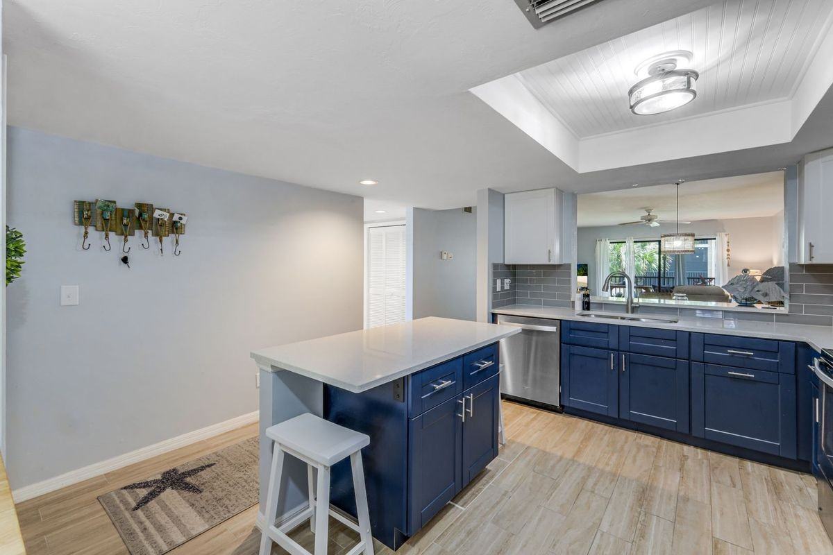 12601 Kelly Sands Way ##411 - Photo 4 of 36