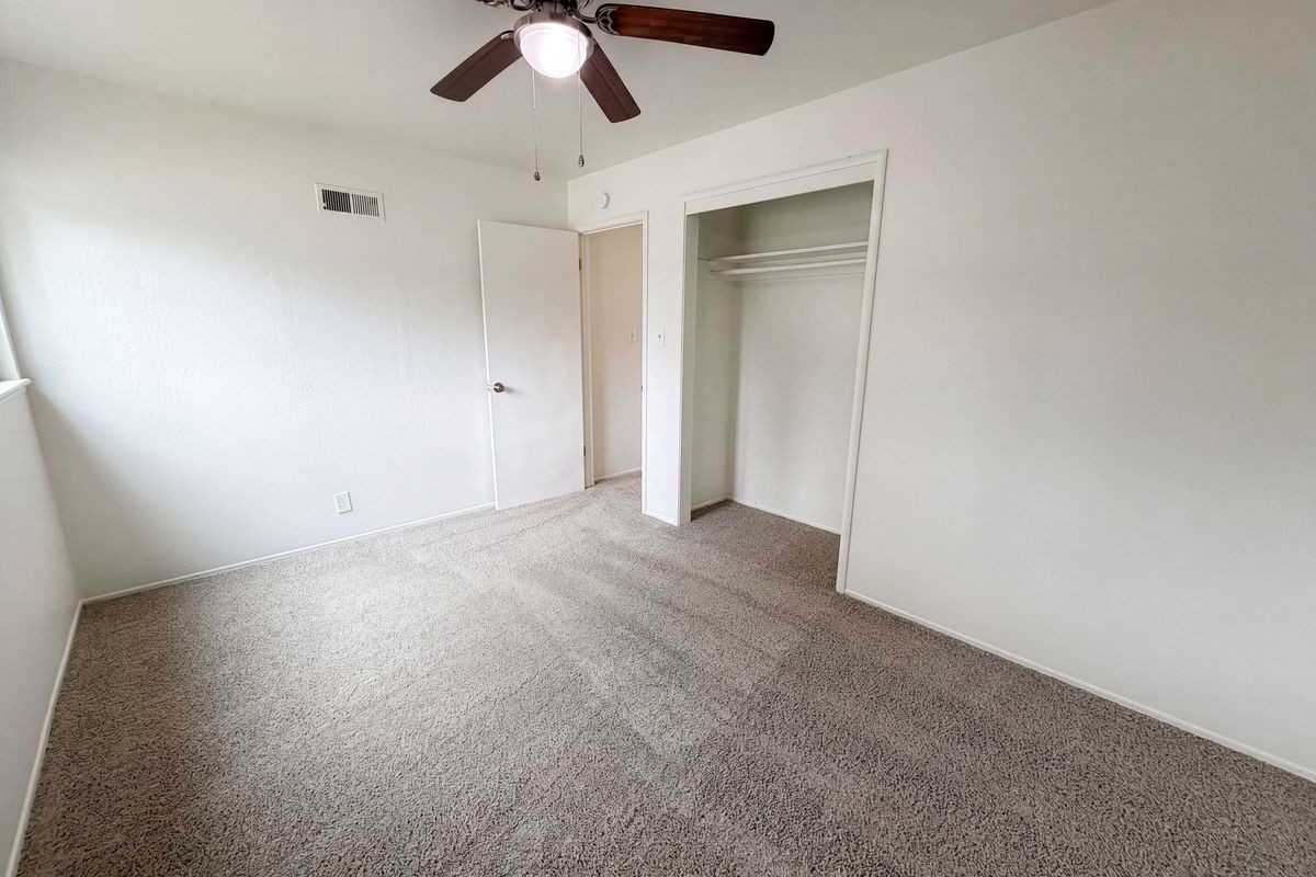 648 Lewis Ave - Photo 2 of 21