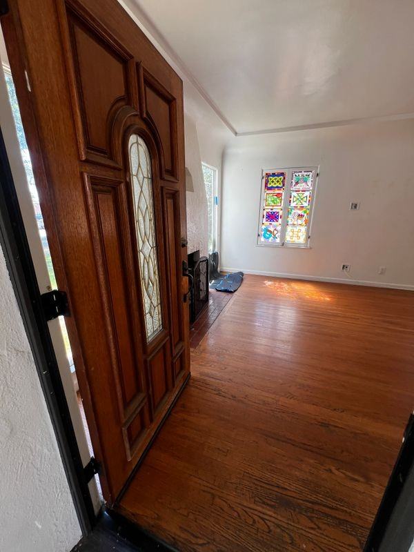 484 W 25th St - Photo 6 of 37