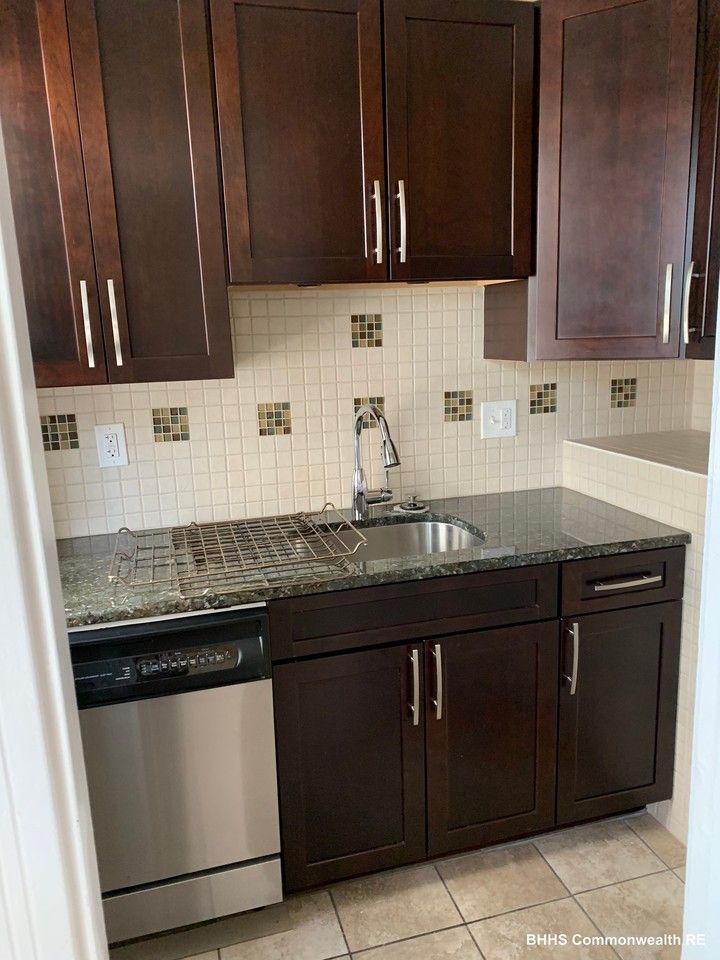 33 Murdock St #2 - Photo 7 of 12