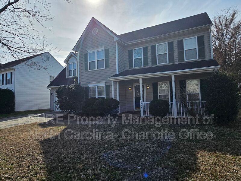 4423 Cades Cove Dr - Photo 4 of 32