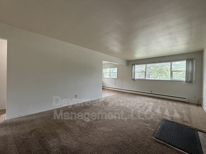 2913 8th St N - Photo 3 of 14