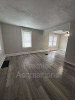 featured image of 3318 Fernwood Ave