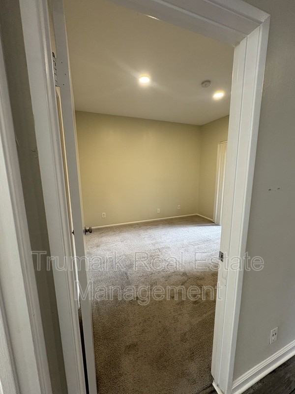 701 N Hollywood Way #115 - Photo 7 of 11