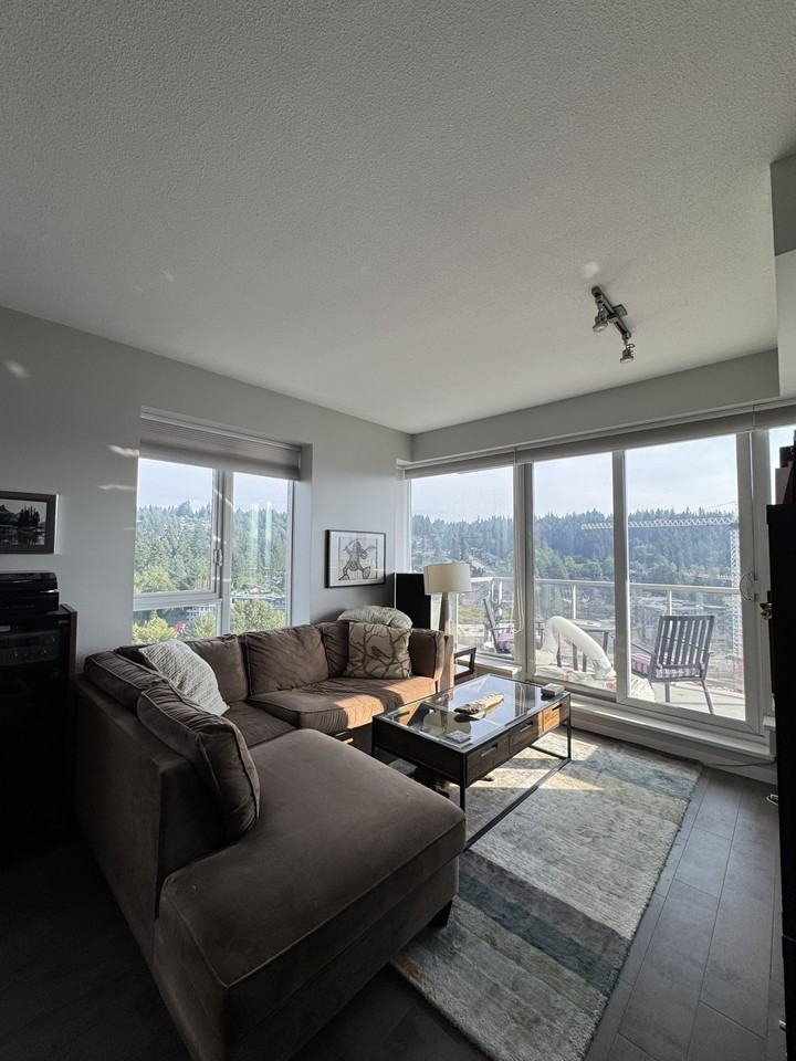 305 Morrissey Road - Photo 3