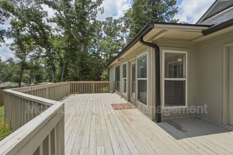 342 Village Square Dr - Photo 4 of 17