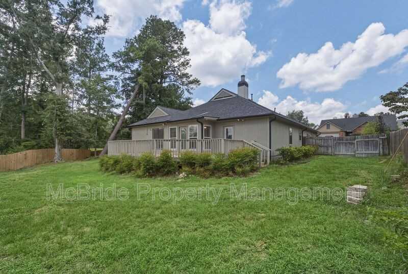342 Village Square Dr - Photo 5 of 17