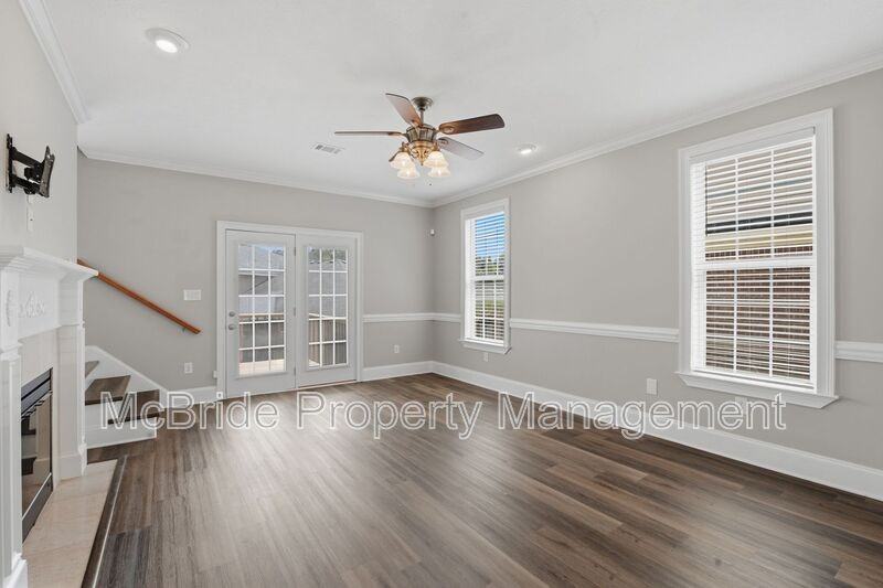438 Bowen Fls - Photo 6 of 19