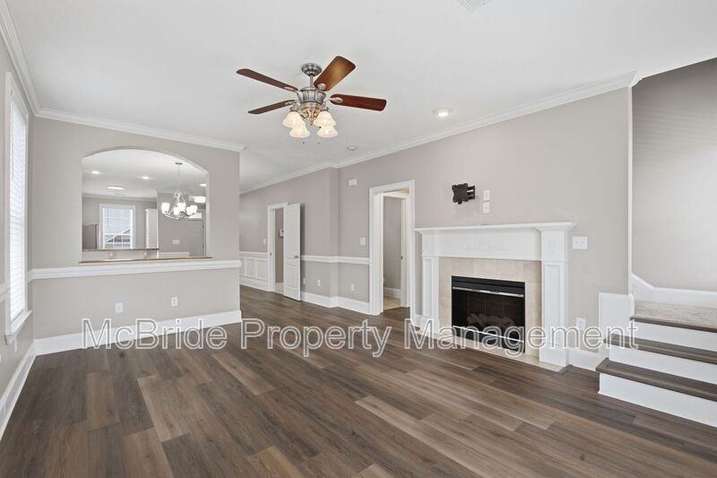 438 Bowen Fls - Photo 7 of 19