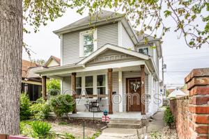 featured image of 1547 Hoyt Ave