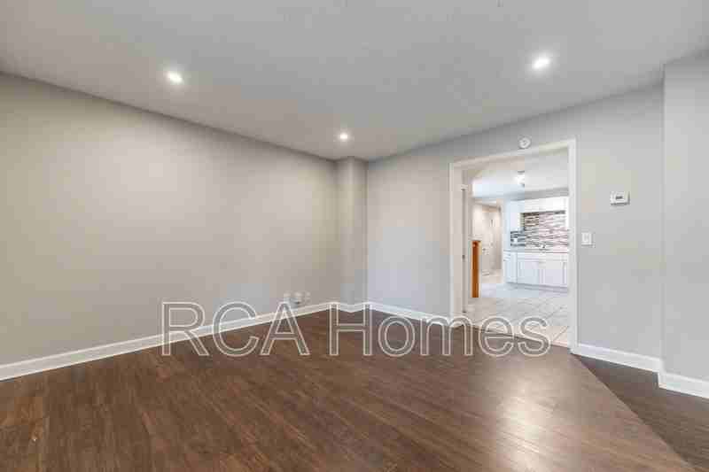 1027 Saint Paul St - Photo 7 of 11