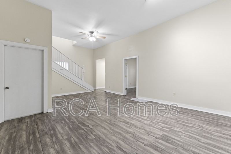 1156 Fletcher Ave - Photo 5 of 17