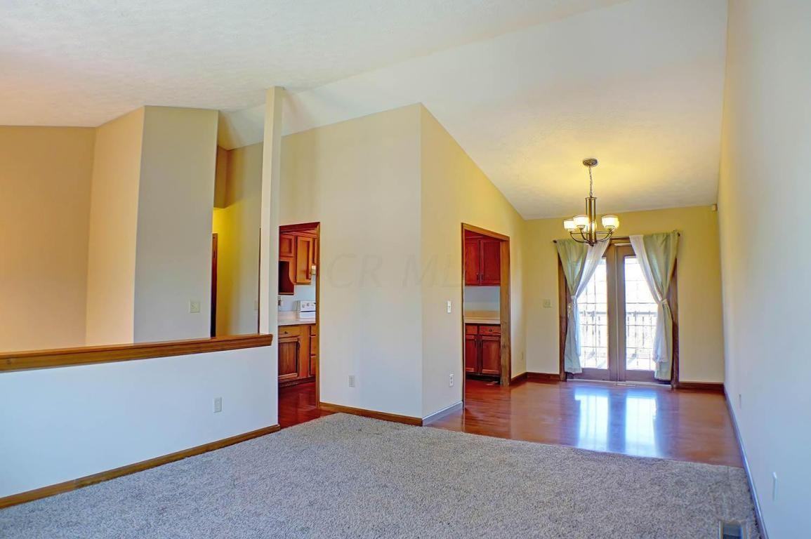 1182 Lori Ln - Photo 3 of 31