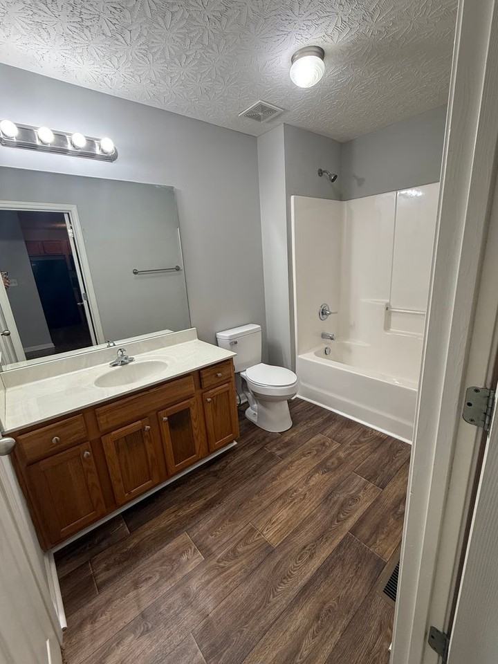 355 Upper Stone Ave - Photo 7 of 12