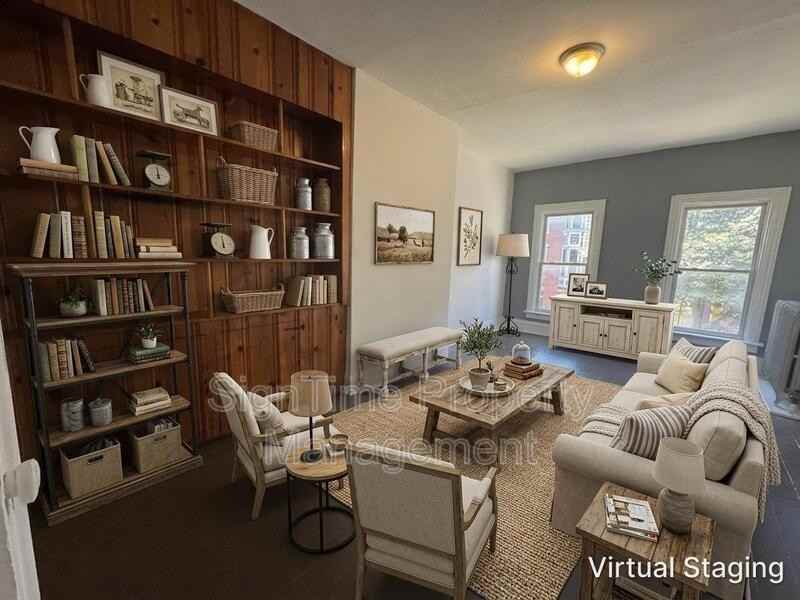 38 E Franklin St - Photo 4 of 8