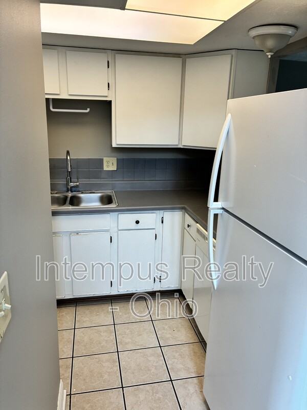 21 King Arthur Ct - Photo 5 of 24