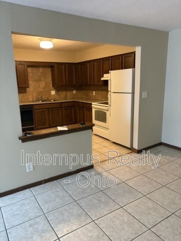 3805 Indian Run Dr #8 - Photo 2 of 6