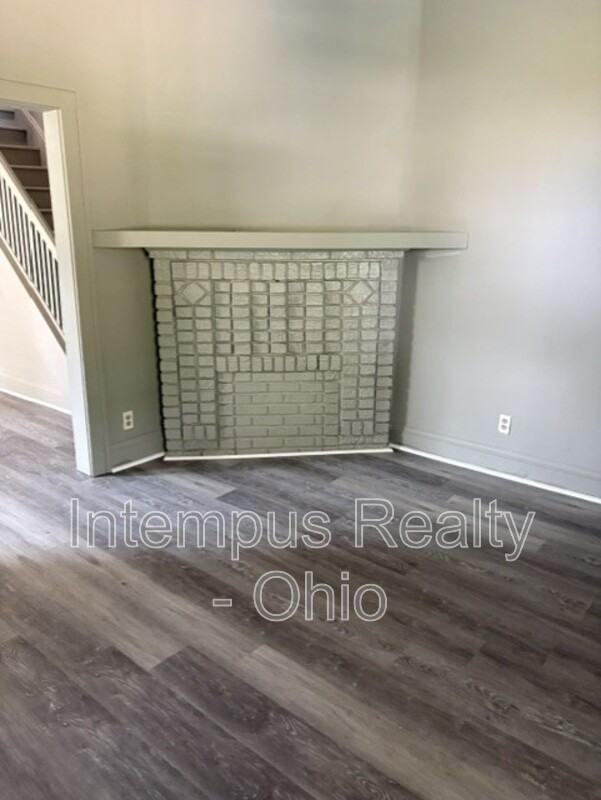 2749 Rush Blvd - Photo 5 of 9