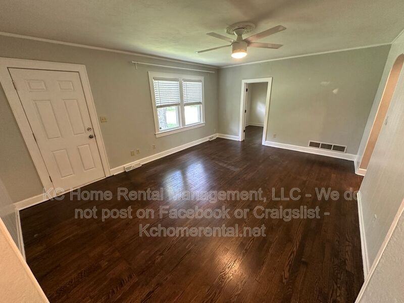 6101 Fontana St - Photo 5 of 32