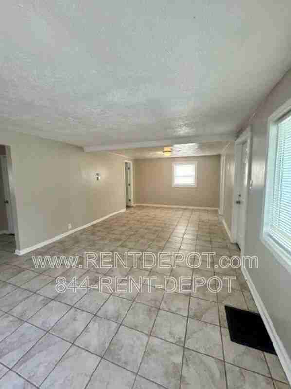 1021 Vanderburgh Ave - Photo 2 of 10
