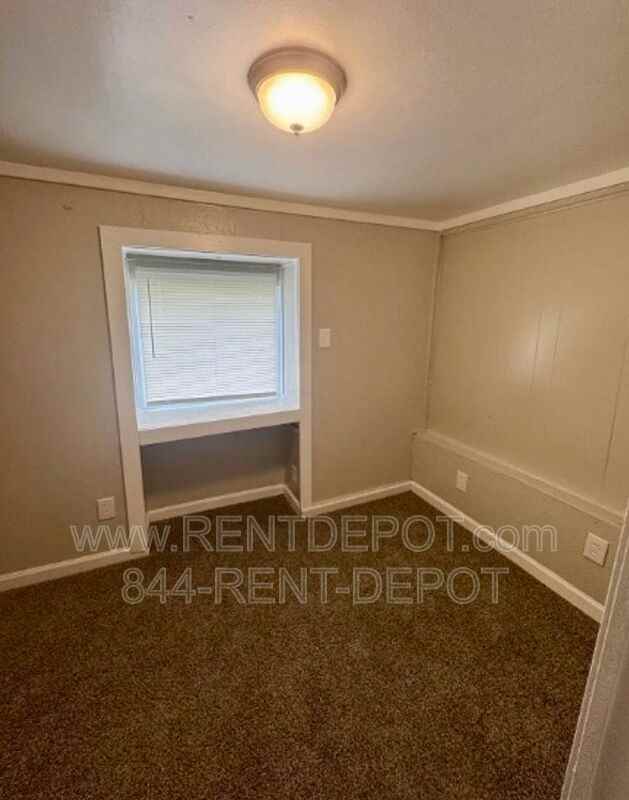 1021 Vanderburgh Ave - Photo 3 of 10