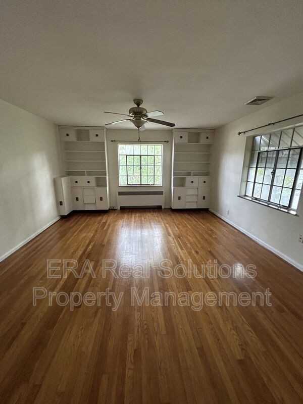 249 Loraine Ave #4 - Photo 5 of 18