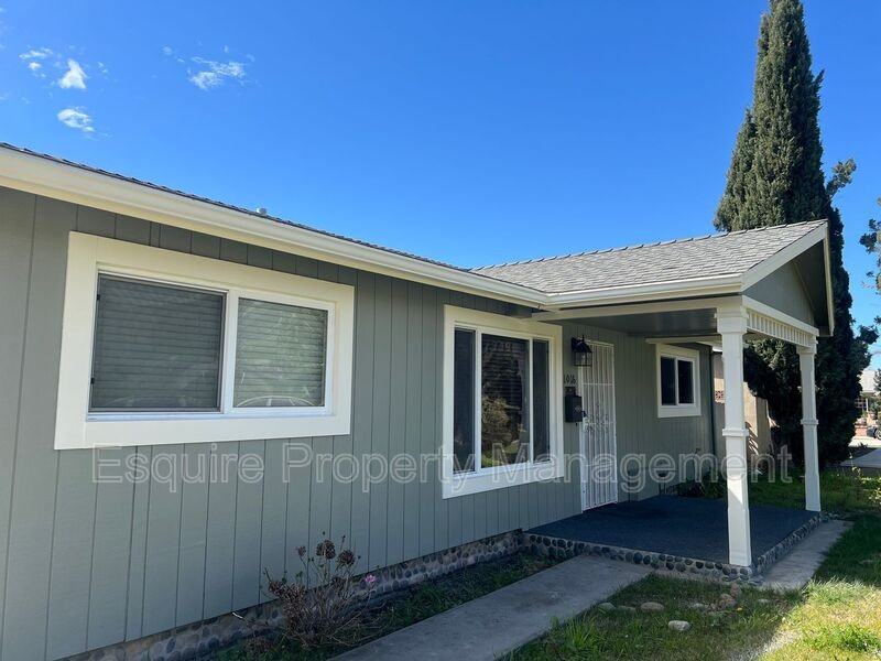 1016 Sespe Ave - Photo 2 of 15