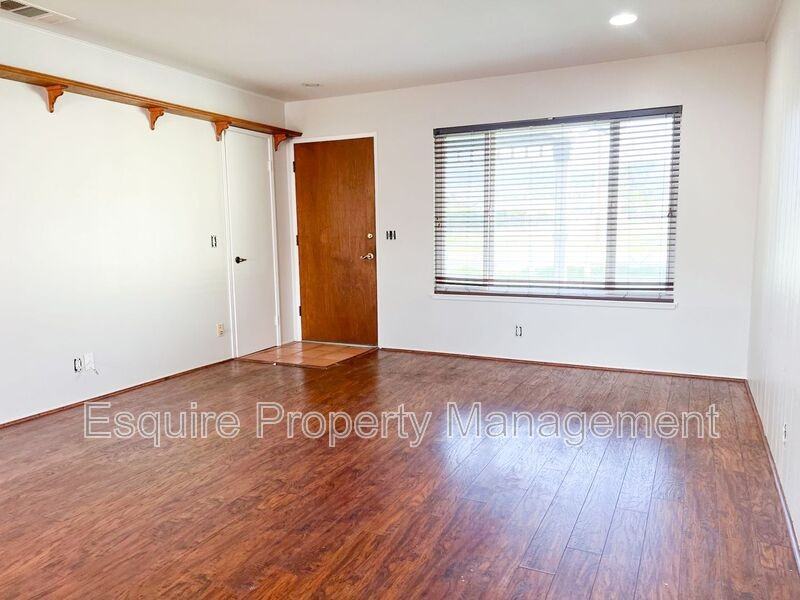 1016 Sespe Ave - Photo 4 of 15