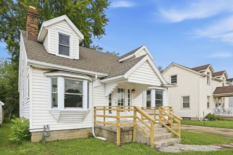 2011 S Limestone St - Photo 2 of 10