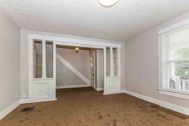 1112 - Photo 5 of 9