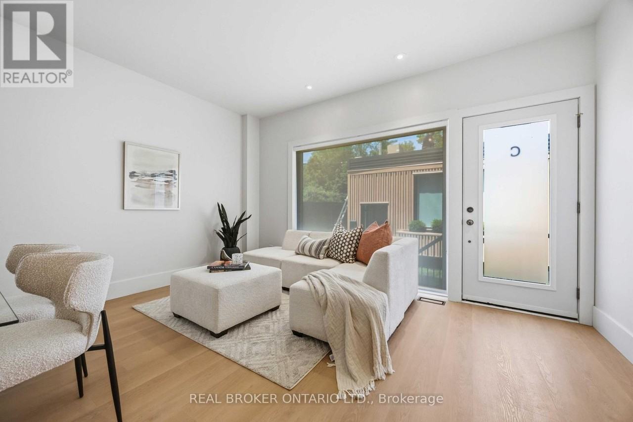 102 Boultbee Avenue #C - Photo 4 of 20